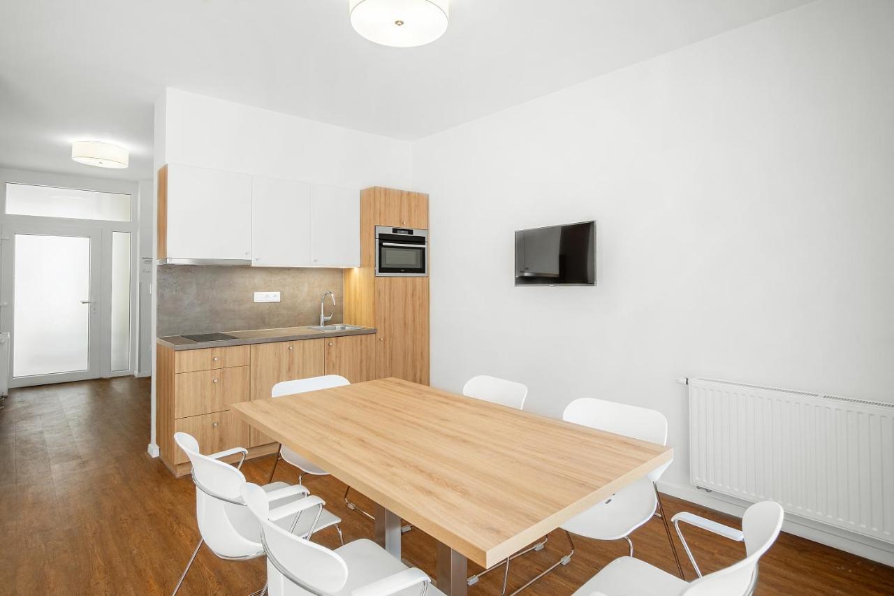 Szent Bernadett Csaladi Apartmanhaz Шіофок Екстер'єр фото